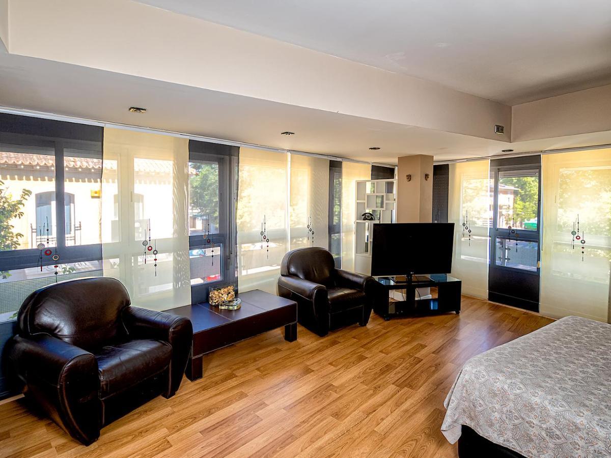 Hostal Real Aranjuez Luaran gambar