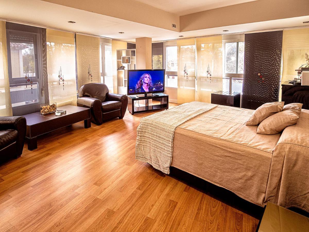 Hostal Real Aranjuez Luaran gambar