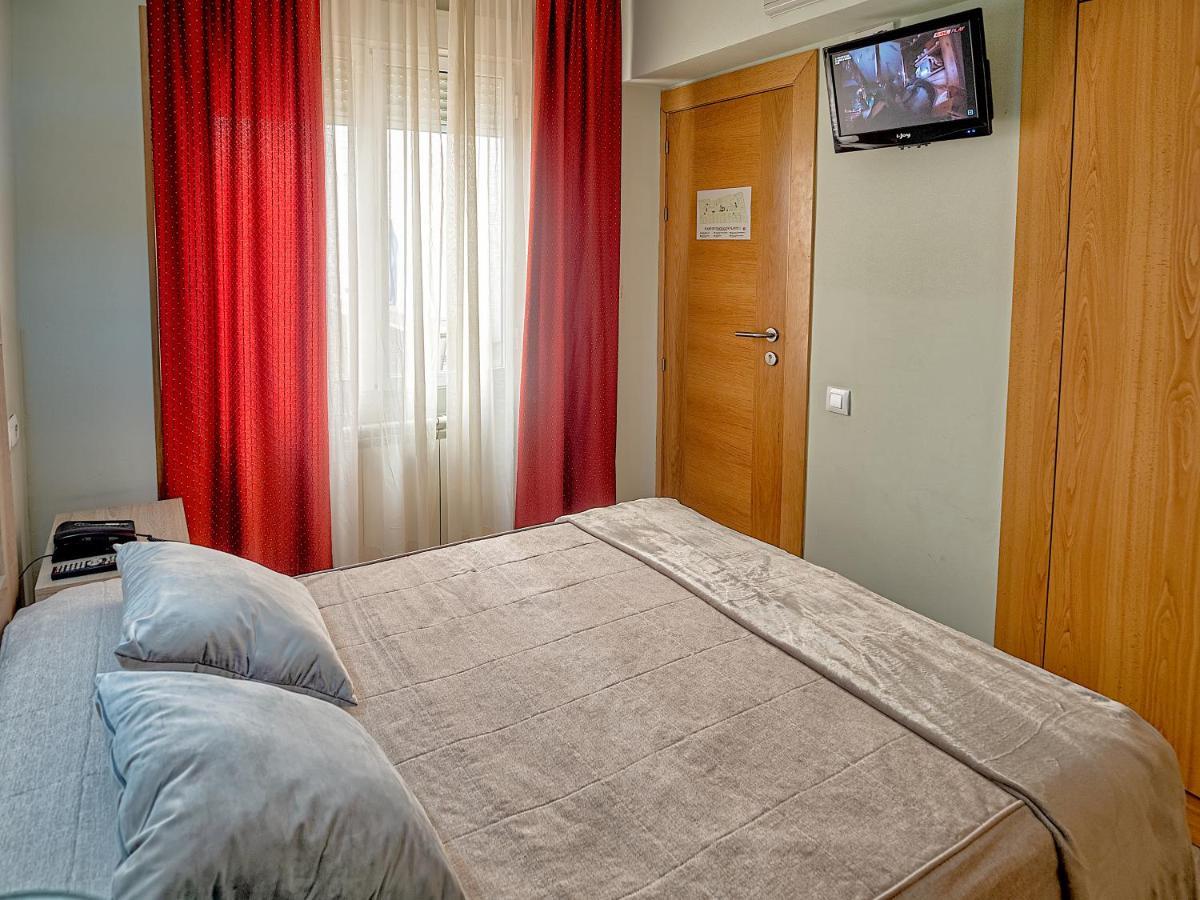 Hostal Real Aranjuez Luaran gambar